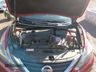 2017 Nissan Altima SR с VIN 1N4AL3APXHC143479, выставлен на аукционе IAAI как лот 42329830 с пробегом 159 960 миль миль и . История ставок и продаж доступна на DreamBid. Изображение 10.