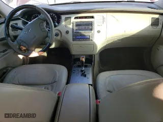 2009 Hyundai Azera Limited with VIN KMHFC46F09A372218, listed as a Copart auction lot 76896764 with 138,450 mi miles and Salvage Title. Bid and sale history available at carsss.com. Image 8.