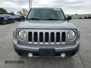 2016 Jeep Patriot Latitude with VIN 1C4NJRFB0GD522016, listed as a Copart auction lot 54688695 with 104,587 mi miles and Salvage title. Bid and sale history available at DreamBid. Image 5.