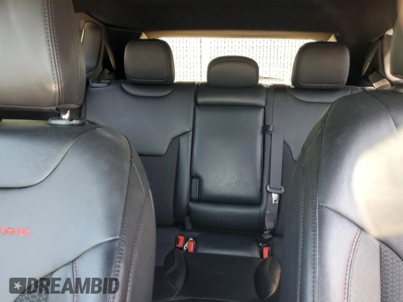 2024 Jeep Compass Trailhawk z VIN 3C4NJDDN8RT145058, wystawiony jako Copart lot #64108975 z przebiegiem 28 737 mil mil oraz Czysty tytuł • Clean title. Historia ofert i sprzedaży dostępna na DreamBid. Obrazek 10.