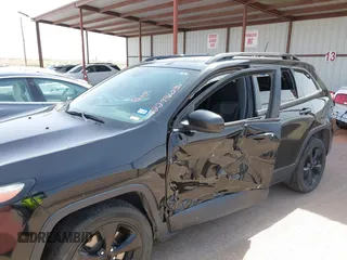 2018 Jeep Cherokee Latitude Tech Connect с VIN 1C4PJLCB7JD543091, выставлен на аукционе IAAI как лот 42293103 с пробегом 137 349 миль миль и . История ставок и продаж доступна на DreamBid. Изображение 6.