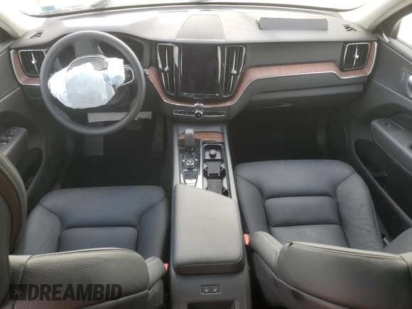 2023 Volvo XC60 Plus Dark Theme with VIN YV4L12RW8P1392949, listed as a Copart auction lot 49341695 with 12,675 mi miles and Salvage Title. Bid and sale history available at carsss.com. Image 8.