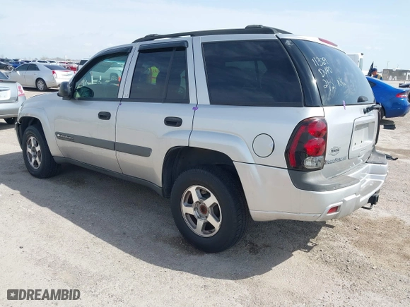 2004 Chevrolet TrailBlazer LT with VIN 1GNDS13S242407656, listed as a IAAI auction lot 41776413 with 343,851 mi miles. Bid and sale history available at carsss.com. Image 3.