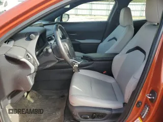 2019 Lexus UX 200 z VIN JTHY3JBH7K2000375, wystawiony jako Copart lot #51208615 z przebiegiem 96 825 mil mil oraz Szkoda całkowita • Salvage title. Historia ofert i sprzedaży dostępna na DreamBid. Obrazek 7.