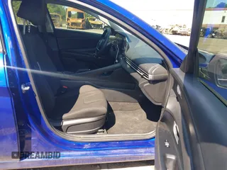 2024 Hyundai Elantra SEL with VIN KMHLM4DG9RU751809, listed as a IAAI auction lot 42146662 with 8,942 mi miles and . Bid and sale history available at DreamBid. Image 5.