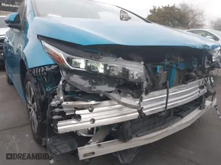 2021 Toyota Prius Prime LE with VIN JTDKAMFP5M3166746, listed as a IAAI auction lot 41412250 with 90,146 mi miles. Bid and sale history available at carsss.com. Image 18.