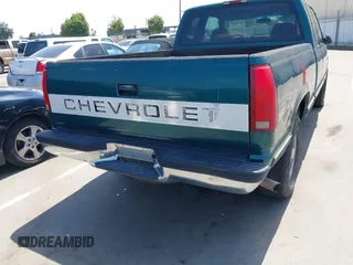 1997 Chevrolet Silverado 1500 with VIN 2GCEK19R0V1222296, listed as a IAAI auction lot 42195350 with 358,885 mi miles and . Bid and sale history available at DreamBid. Image 12.