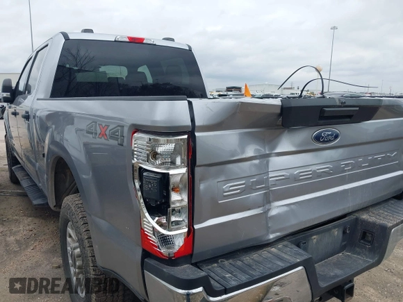 2022 Ford F-250 XL with VIN 1FT7W2BT2NEE45298, listed as a IAAI auction lot 41469889 with 60,306 mi miles and . Bid and sale history available at DreamBid. Image 3.