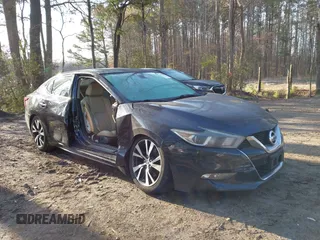 2017 Nissan Maxima SV z VIN 1N4AA6AP9HC399703, wystawiony jako IAAI lot #41858782 z przebiegiem 89 131 mil mil oraz . Historia ofert i sprzedaży dostępna na DreamBid. Obrazek 6.