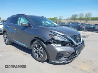 2023 Nissan Murano SV z VIN 5N1AZ2BS1PC107566, wystawiony jako IAAI lot #42223550 z przebiegiem 53 548 mil mil oraz . Historia ofert i sprzedaży dostępna na DreamBid. Obrazek 1.