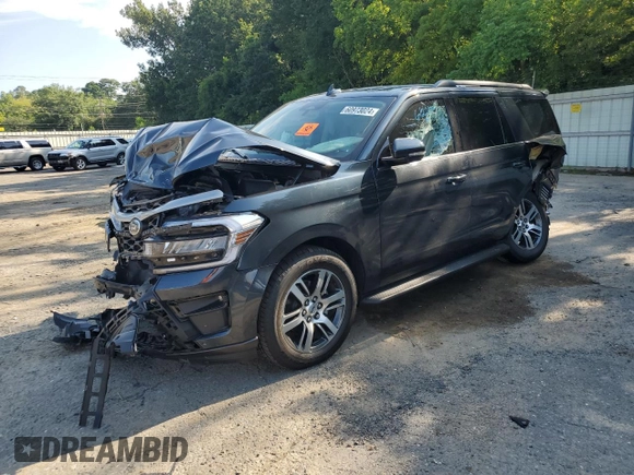 2024 Ford Expedition XLT with VIN 1FMJU1H80REA33620, listed as a Copart auction lot 60973024 with 4,443 mi miles and Salvage Title. Bid and sale history available at carsss.com. Image 1.