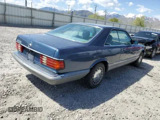 1984 Mercedes-Benz 500 z VIN WDBCA44A6EA018569, wystawiony jako Copart lot #54617005 z przebiegiem 96 009 mil mil oraz Czysty tytuł • Clean title. Historia ofert i sprzedaży dostępna na DreamBid. Obrazek 3.