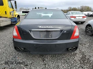 2011 Maserati Quattroporte S z VIN ZAM39JKA2B0055322, wystawiony jako Copart lot #51386055 z przebiegiem 78 818 mil mil oraz Czysty tytuł • Clean title. Historia ofert i sprzedaży dostępna na DreamBid. Obrazek 6.