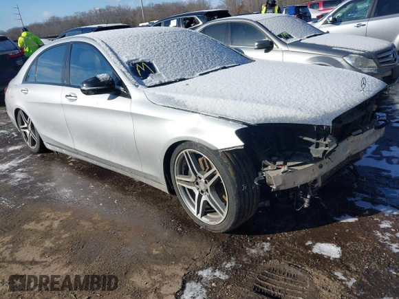 2015 Mercedes-Benz S-Class S 550 with VIN WDDUG8CB6FA069003, listed as a IAAI auction lot 41366424 with 61,856 mi miles. Bid and sale history available at carsss.com. Image 1.