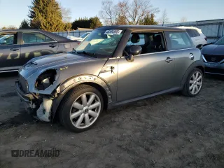 2007 MINI Hardtop S z VIN WMWMF73567TT83724, wystawiony jako Copart lot #55041895 z przebiegiem Nie podano mil oraz Nie do naprawy • Non repairable. Historia ofert i sprzedaży dostępna na DreamBid. Obrazek 1.