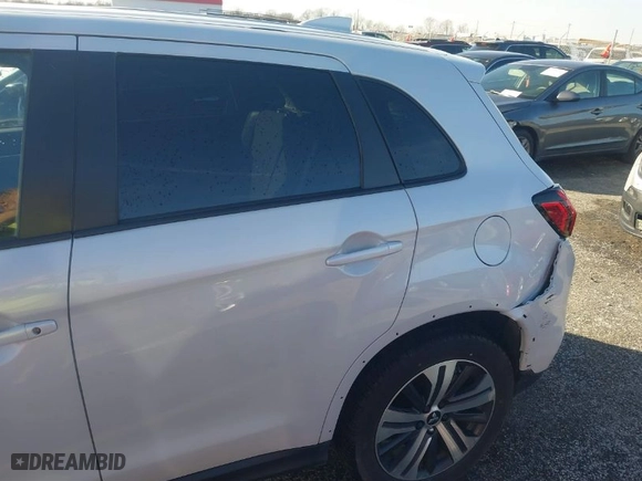 2022 Mitsubishi Outlander Sport ES with VIN JA4APUAU8NU004767, listed as a IAAI auction lot 41416998 with 82,232 mi miles. Bid and sale history available at carsss.com. Image 6.