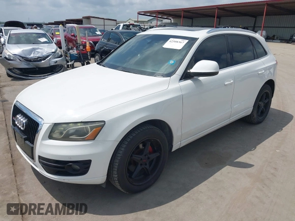2010 Audi Q5 Premium Plus z VIN WA1LKAFPXAA030615, wystawiony jako IAAI lot #42508367 z przebiegiem 174 767 mil mil oraz . Historia ofert i sprzedaży dostępna na DreamBid. Obrazek 2.