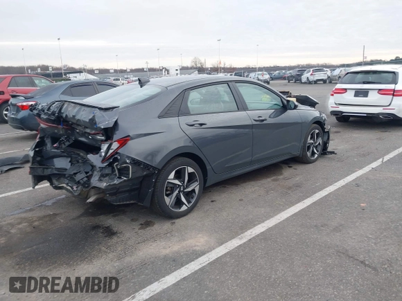 2023 Hyundai Elantra SEL z VIN KMHLS4AG7PU574863, wystawiony jako IAAI lot #41015045 z przebiegiem 18 714 mil mil oraz . Historia ofert i sprzedaży dostępna na DreamBid. Obrazek 4.