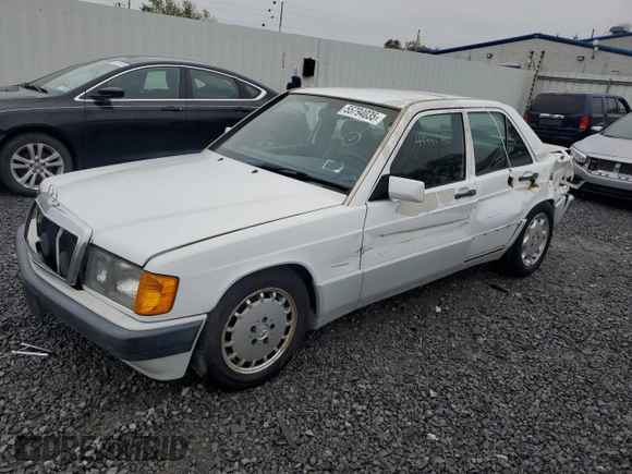 1992 Mercedes-Benz 190 z VIN WDBDA29D3NF993013, wystawiony jako Copart lot #55794035 z przebiegiem 181 833 mil mil oraz Szkoda całkowita • Salvage title. Historia ofert i sprzedaży dostępna na DreamBid. Obrazek 1.
