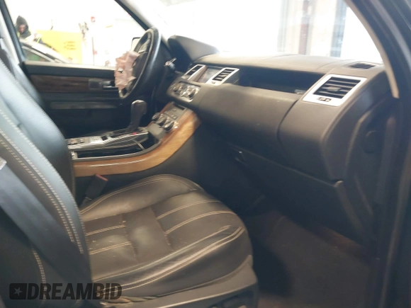 2013 Land Rover Range Rover Sport HSE Lux with VIN SALSK2D49DA810599, listed as a IAAI auction lot 41630068 with 49,812 mi miles and . Bid and sale history available at DreamBid. Image 5.