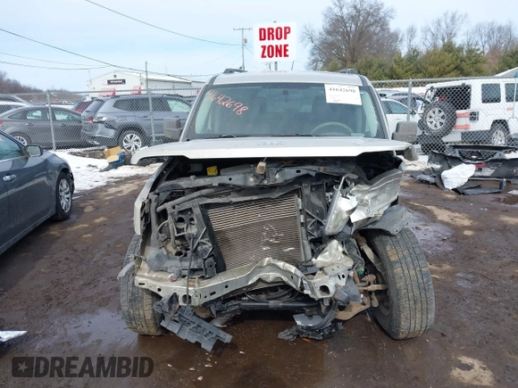 2009 Jeep Liberty Sport with VIN 1J8GN28K59W537290, listed as a IAAI auction lot 41642698 with 135,353 mi miles. Bid and sale history available at carsss.com. Image 13.