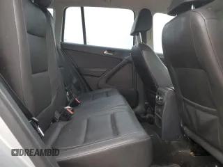 2017 Volkswagen Tiguan S z VIN WVGAV7AX5HK001697, wystawiony jako Copart lot #51613085 z przebiegiem 116 589 mil mil oraz Szkoda całkowita • Salvage title. Historia ofert i sprzedaży dostępna na DreamBid. Obrazek 11.