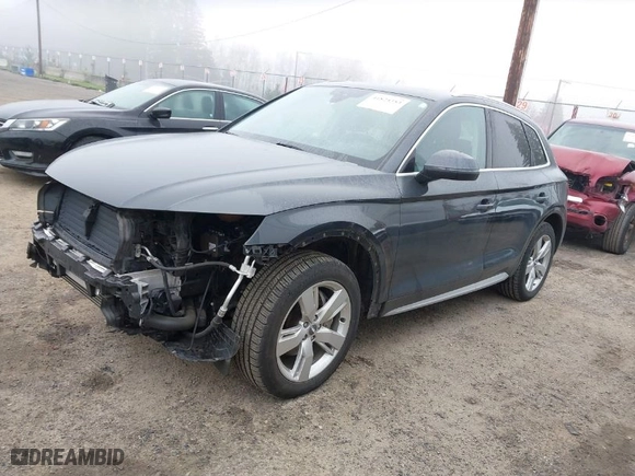 2018 Audi Q5 Premium Plus with VIN WA1BNAFY5J2204368, listed as a IAAI auction lot 41825353 with 44,479 mi miles. Bid and sale history available at carsss.com. Image 2.