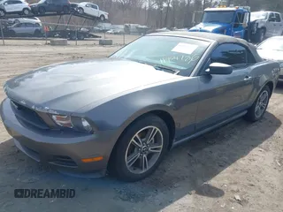 2010 Ford Mustang V6 с VIN 1ZVBP8EN6A5107210, выставлен на аукционе IAAI как лот 41954786 с пробегом 142 198 миль миль и . История ставок и продаж доступна на DreamBid. Изображение 2.