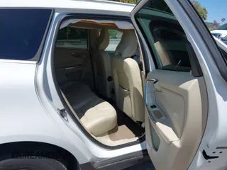 2013 Volvo XC60 3.2L с VIN YV4952DL3D2378376, выставлен на аукционе IAAI как лот 42037112 с пробегом 83 339 миль миль и . История ставок и продаж доступна на DreamBid. Изображение 8.
