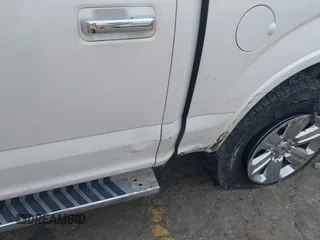2018 Ford F-150 XL with VIN 1FTEW1E54JFC35059, listed as a IAAI auction lot 40938830 with 189,942 mi miles. Bid and sale history available at carsss.com. Image 17.