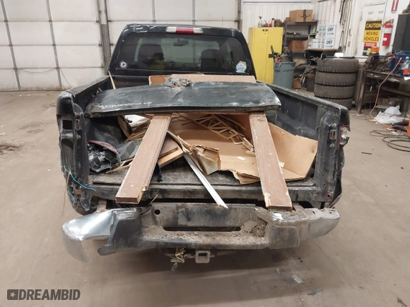 2005 Chevrolet Colorado LS Z71 with VIN 1GCDT196258150397, listed as a IAAI auction lot 41389994 with 325,613 mi miles. Bid and sale history available at carsss.com. Image 6.