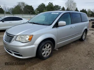 2011 Chrysler Town & Country Touring z VIN 2A4RR5DG9BR720174, wystawiony jako Copart lot #54435885 z przebiegiem 168 089 mil mil oraz Szkody całkowita. Historia ofert i sprzedaży dostępna na DreamBid. Obrazek 1.