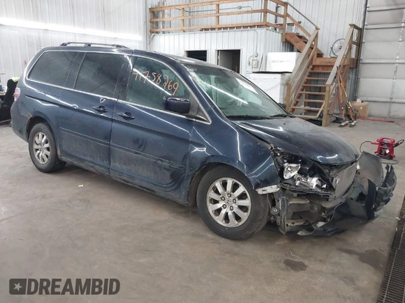 2008 Honda Odyssey EX-L with VIN 5FNRL38698B052703, listed as a IAAI auction lot 41758269 with 227,770 mi miles. Bid and sale history available at carsss.com. Image 1.