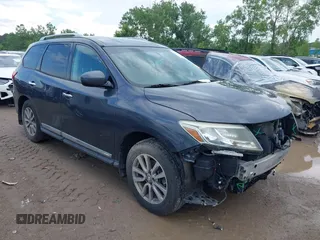2014 Nissan Pathfinder S with VIN 5N1AR2MM1EC649794, listed as a IAAI auction lot 42611322 with 118,257 mi miles and . Bid and sale history available at DreamBid. Image 1.