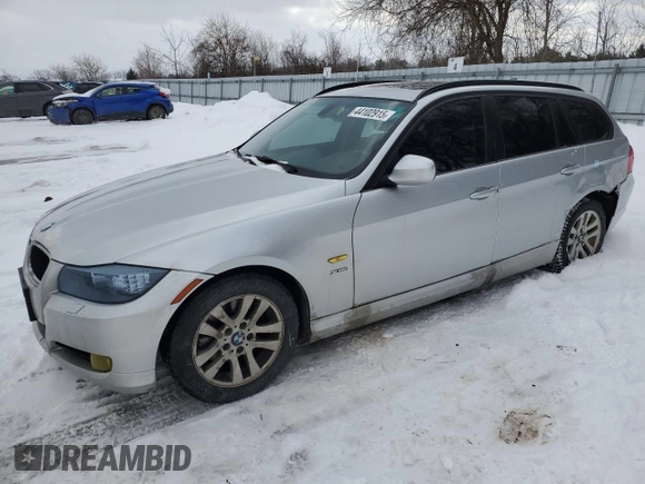 2011 BMW 3 Series 328i xDrive with VIN WBAUU3C54BA541898, listed as a Copart auction lot 44102915 with 320,395 mi miles and Clean Title. Bid and sale history available at DreamBid. Image 1.