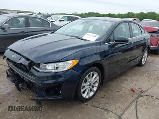 2020 Ford Fusion SE с VIN 3FA6P0LU4LR163314, выставлен на аукционе IAAI как лот 42351409 с пробегом 61 889 миль миль и . История ставок и продаж доступна на DreamBid. Изображение 17.
