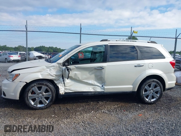 2013 Dodge Journey Crew with VIN 3C4PDDDG9DT685464, listed as a IAAI auction lot 42641982 with 155,901 mi miles and . Bid and sale history available at DreamBid. Image 14.