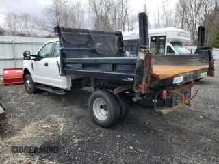 2022 Ford F-350 with VIN 1FD8X3HN7NEC74253, listed as a Copart auction lot 48865955 with Not provided miles and Salvage title. Bid and sale history available at DreamBid. Image 2.