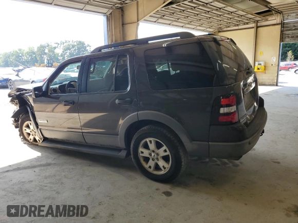 2006 Ford Explorer XLT с VIN 1FMEU73EX6ZA02896, выставлен на аукционе Copart как лот 62472545 с пробегом 150 672 миль миль и Списание • Salvage title. История ставок и продаж доступна на DreamBid. Изображение 2.