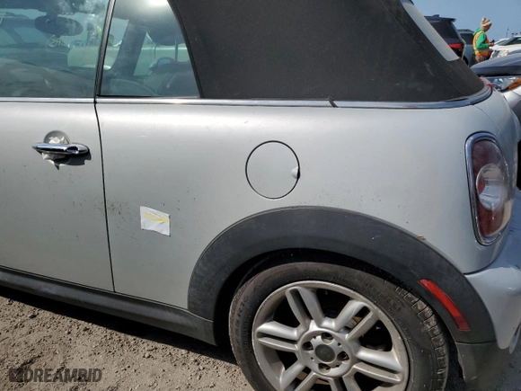 2011 MINI Cooper Convertible s with VIN WMWZP3C52BTX83235, listed as a Copart auction lot 76201384 with 0 mi miles and Non Repairable. Bid and sale history available at carsss.com. Image 12.