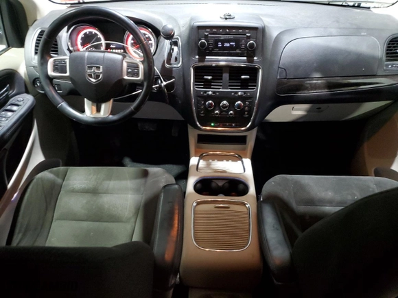 2015 Dodge Grand Caravan SXT with VIN 2C4RDGCG7FR607105, listed as a Copart auction lot 52650415 with 196,202 mi miles and Clean Title. Bid and sale history available at carsss.com. Image 8.