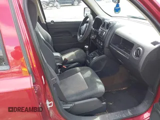 2014 Jeep Patriot Altitude with VIN 1C4NJPBAXED812973, listed as a IAAI auction lot 42096994 with 226,116 mi miles and . Bid and sale history available at DreamBid. Image 5.