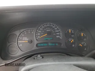 2004 Chevrolet Silverado 1500 LS with VIN 2GCEC19V041101826, listed as a Copart auction lot 50563575 with 215,161 mi miles and Salvage Title. Bid and sale history available at carsss.com. Image 9.
