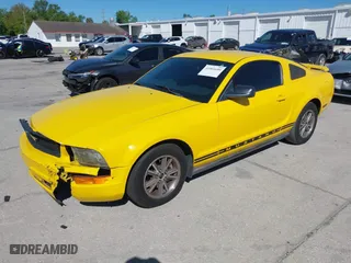 2005 Ford Mustang Deluxe with VIN 1ZVFT80N055158695, listed as a IAAI auction lot 41804680 with 175,067 mi miles. Bid and sale history available at carsss.com. Image 17.