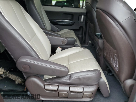 2017 Kia Sedona SX-L with VIN KNDME5C14H6279899, listed as a Copart auction lot 60642874 with 102,658 mi miles and Salvage Title. Bid and sale history available at carsss.com. Image 11.