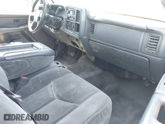 2005 Chevrolet Silverado 1500 LS z VIN 2GCEC13T651144009, wystawiony jako IAAI lot #42256681 z przebiegiem 116 074 mil mil oraz . Historia ofert i sprzedaży dostępna na DreamBid. Obrazek 5.
