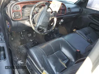 2002 Dodge 2500 z VIN 3B7KF23C42M275654, wystawiony jako Copart lot #42390515 z przebiegiem 196 718 mil mil oraz Szkoda całkowita • Salvage title. Historia ofert i sprzedaży dostępna na DreamBid. Obrazek 8.