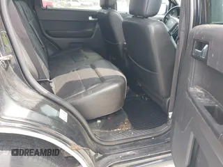 2011 Ford Escape XLT z VIN 1FMCU9D72BKB56864, wystawiony jako IAAI lot #42699907 z przebiegiem 152 567 mil mil oraz . Historia ofert i sprzedaży dostępna na DreamBid. Obrazek 8.