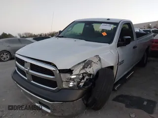 2013 Ram 1500 Tradesman z VIN 3C6JR6DT8DG504967, wystawiony jako IAAI lot #41001788 z przebiegiem 146 747 mil mil oraz . Historia ofert i sprzedaży dostępna na DreamBid. Obrazek 6.