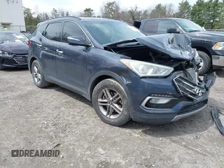 2017 Hyundai Santa Fe 2.4L z VIN 5XYZUDLB5HG480493, wystawiony jako IAAI lot #42028653 z przebiegiem 142 389 mil mil oraz . Historia ofert i sprzedaży dostępna na DreamBid. Obrazek 1.